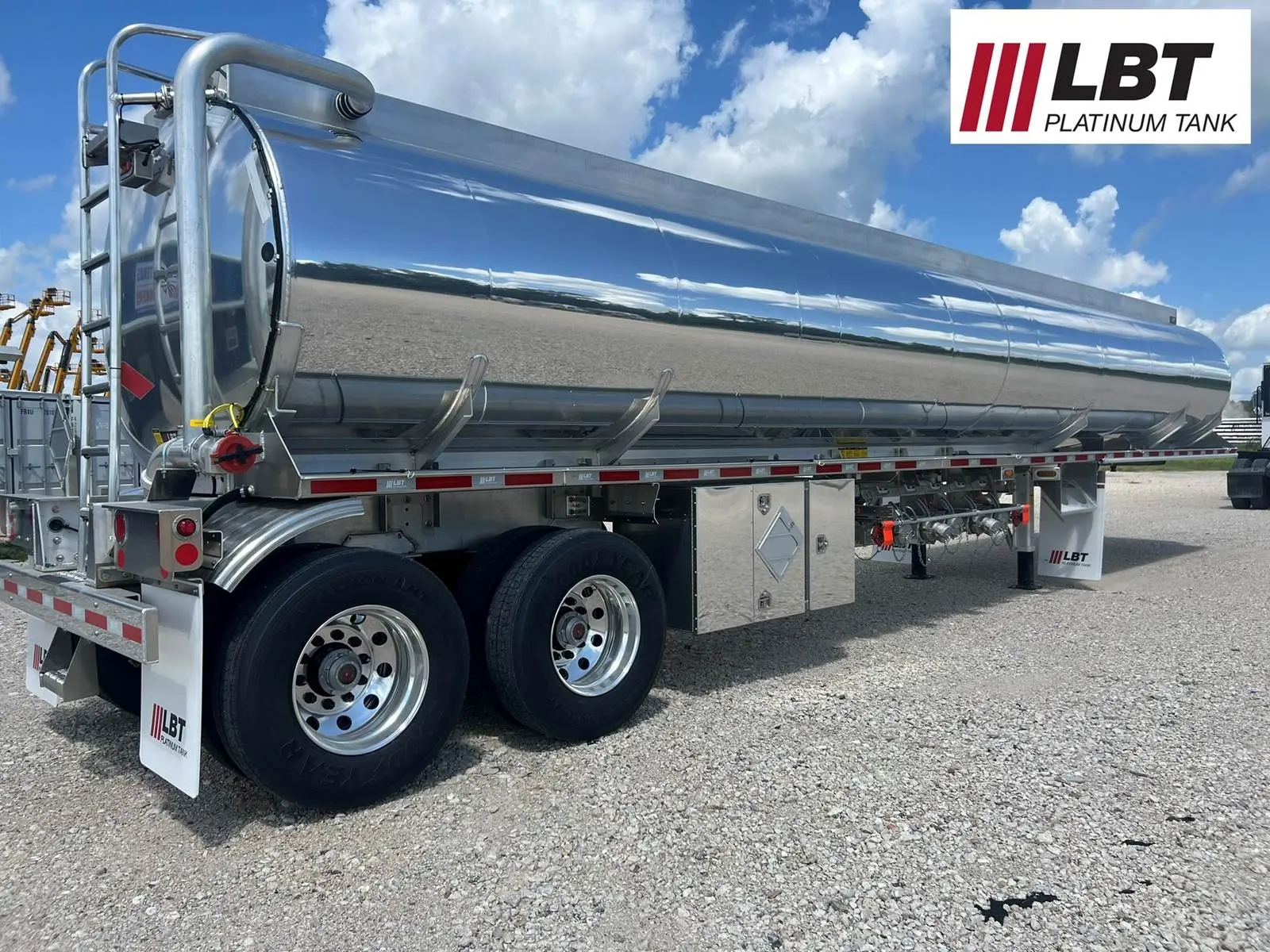 2025 LBT Diesel Fuel Tanker Trailer | 9200 Gallons | 5 Compartment | DOT 406